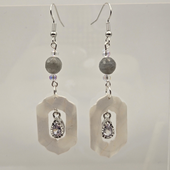 Erins Lovely Creations Jewelry - #B373- Silver and Gray Drop Earrings- Labradorite Beads